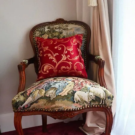 Royal Apartman *