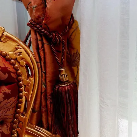 Royal شقة موستار