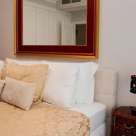 Royal Apartment
